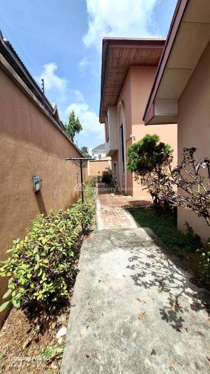 4 Bedroom Semi-detached with Bq, Hussain Sunmonu Street, Lekki Phase 1, Lekki, Lagos, Detached Duplex for Rent