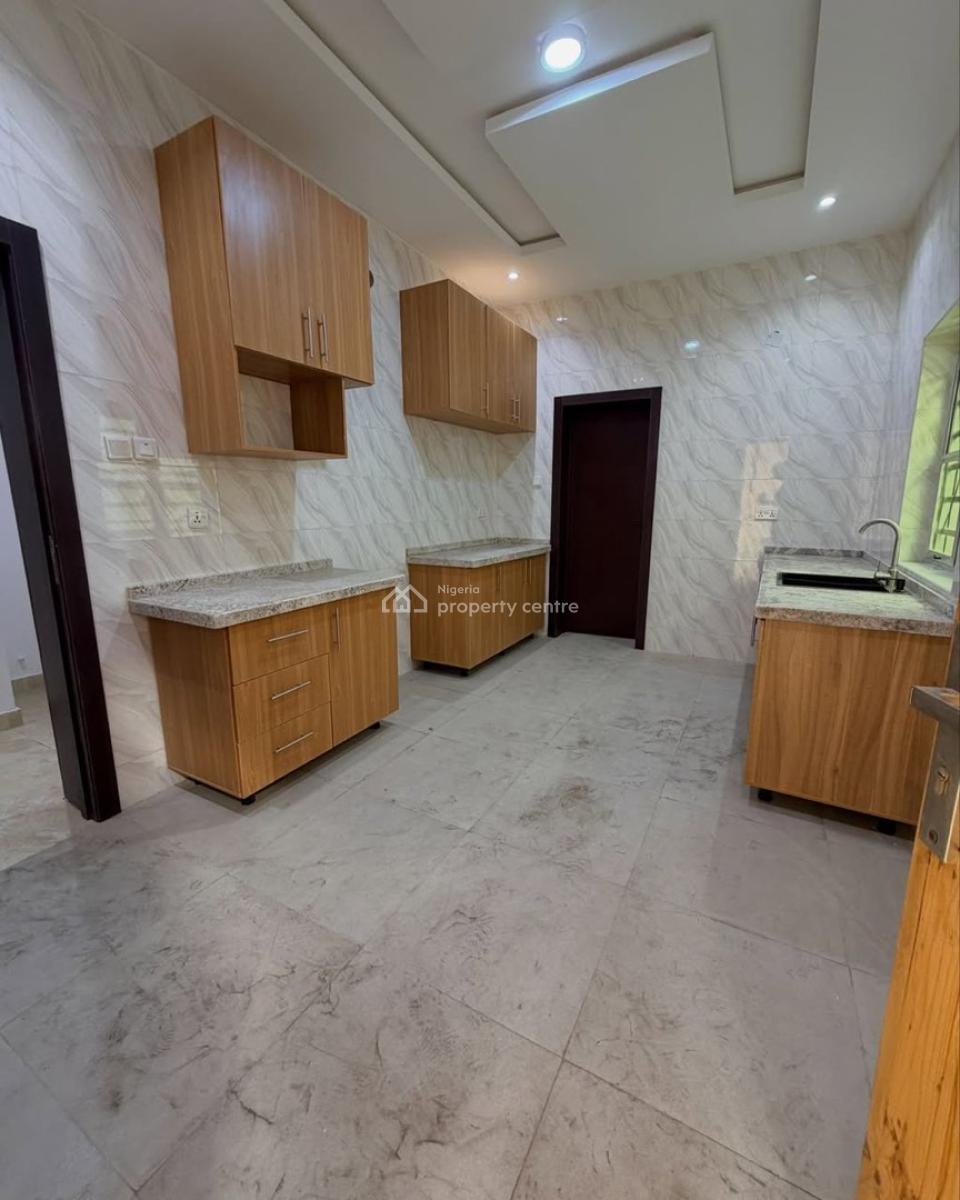 Exquisitely Built 3 Bedroom Apartment in Elite Estate, Gra Phase 2, Magodo, Lagos, Flat / Apartment for Sale