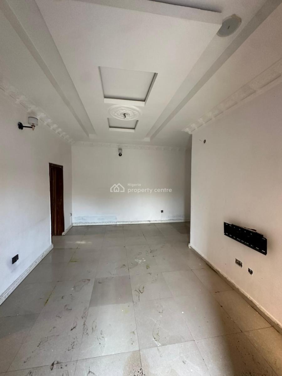 Sharp and Spacious 2 Bedroom Apartment, Ologolo, Lekki, Lagos, Flat / Apartment for Rent