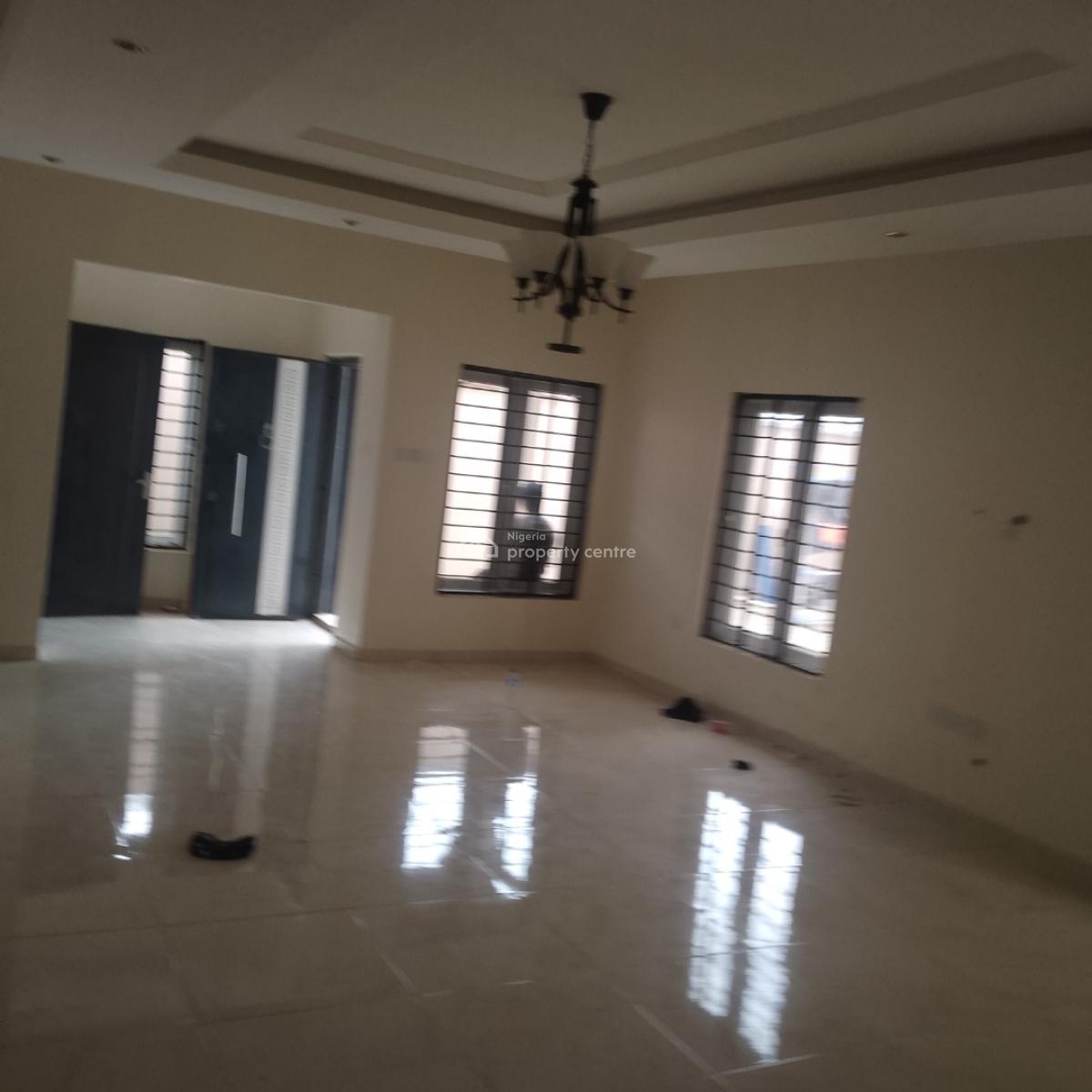 Massive 3 Bedrooms Flat, Off Jehovah Witnesses Road, Bogije, Ibeju Lekki, Lagos, Flat / Apartment for Rent
