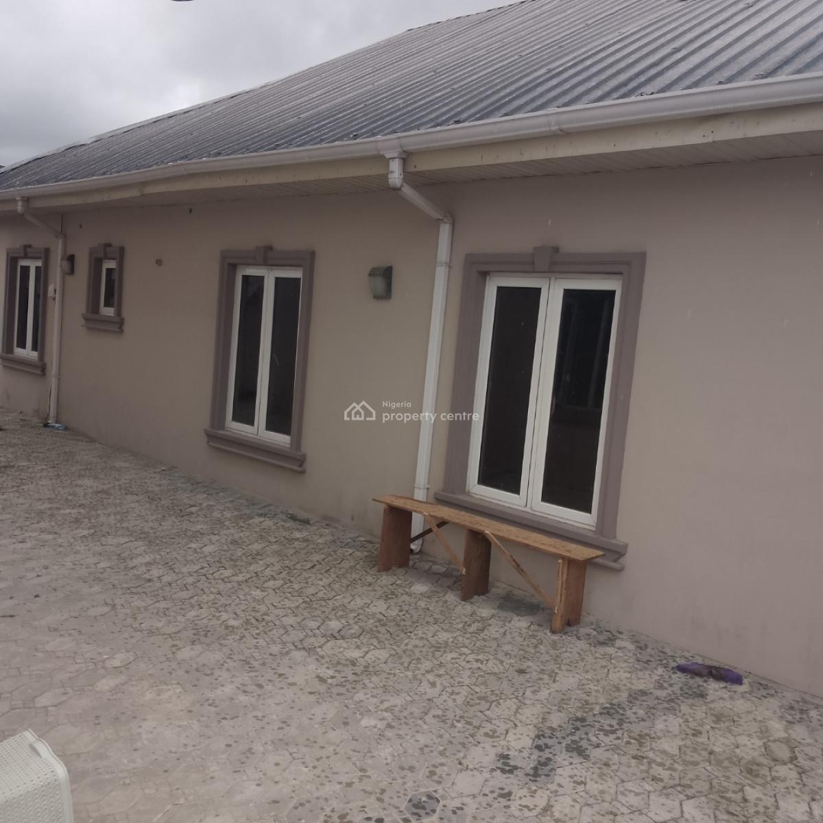 Massive 3 Bedrooms Flat, Off Jehovah Witnesses Road, Bogije, Ibeju Lekki, Lagos, Flat / Apartment for Rent