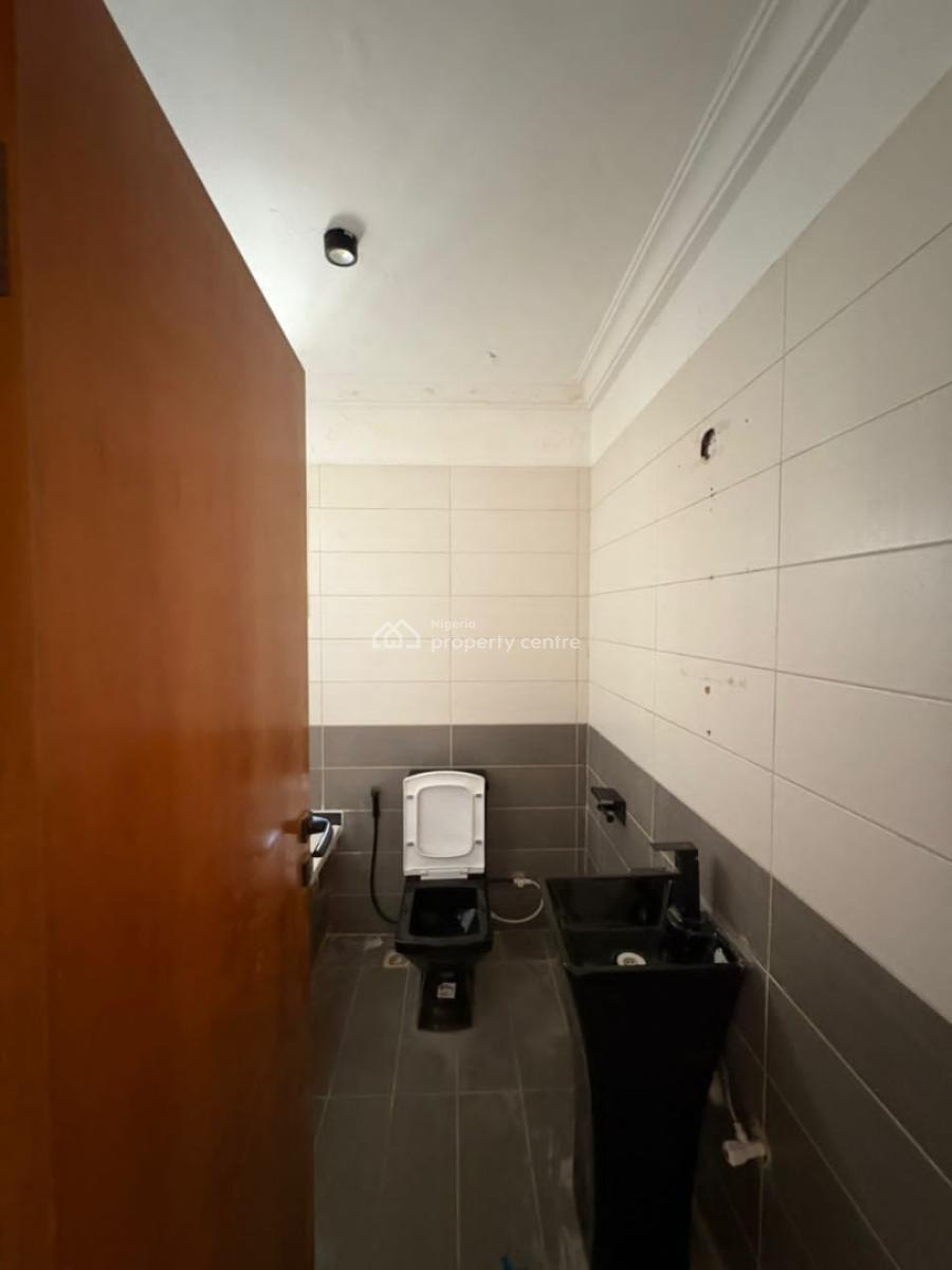 a Spacious 4 Bedroom Duplex, Osapa, Lekki, Lagos, Flat / Apartment for Rent