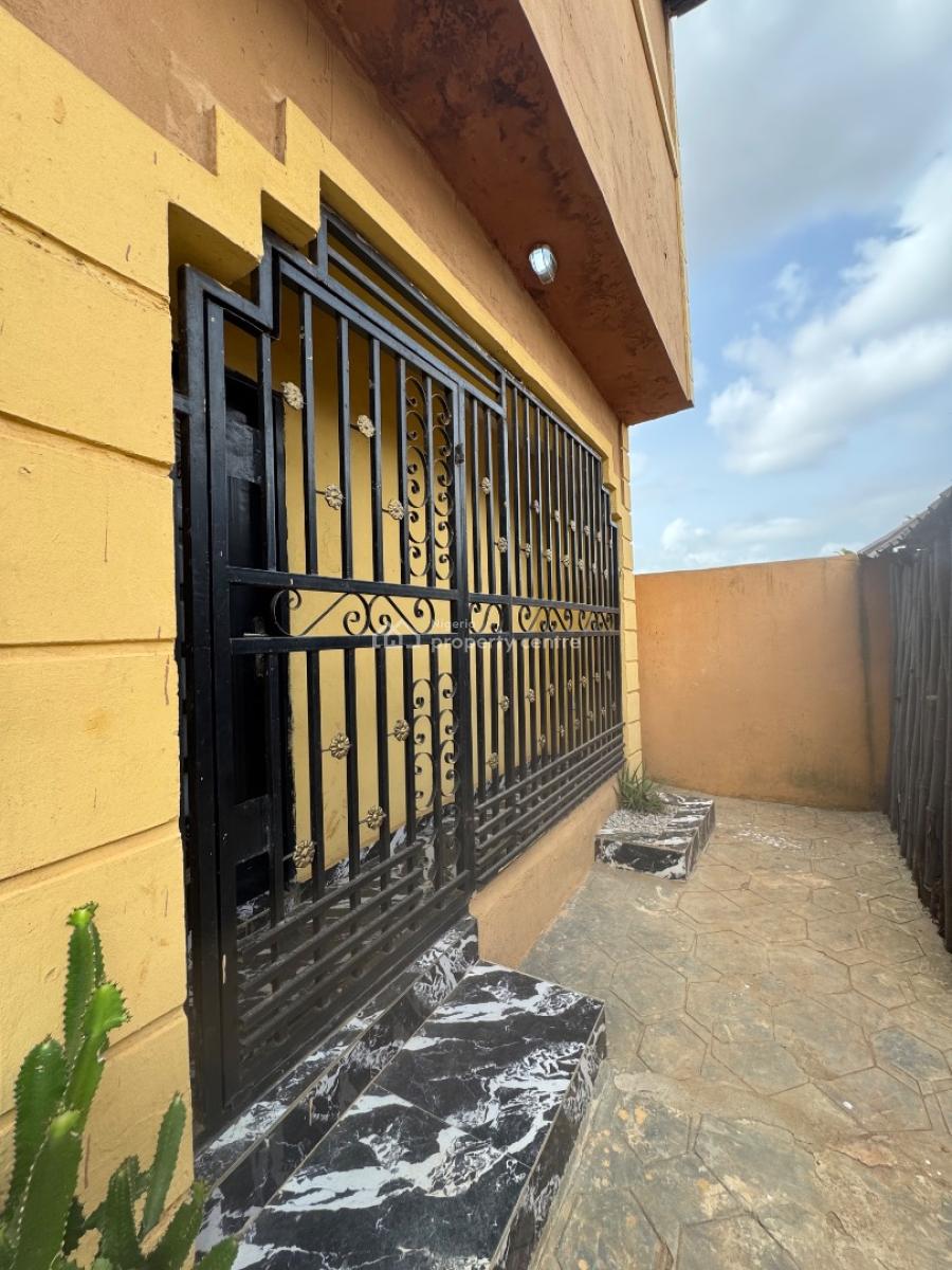 Furnished Pop Self Contain, Sodiq Jimoh Avenue, Igbogbo, Ikorodu, Lagos, Self Contain (single Rooms) for Rent