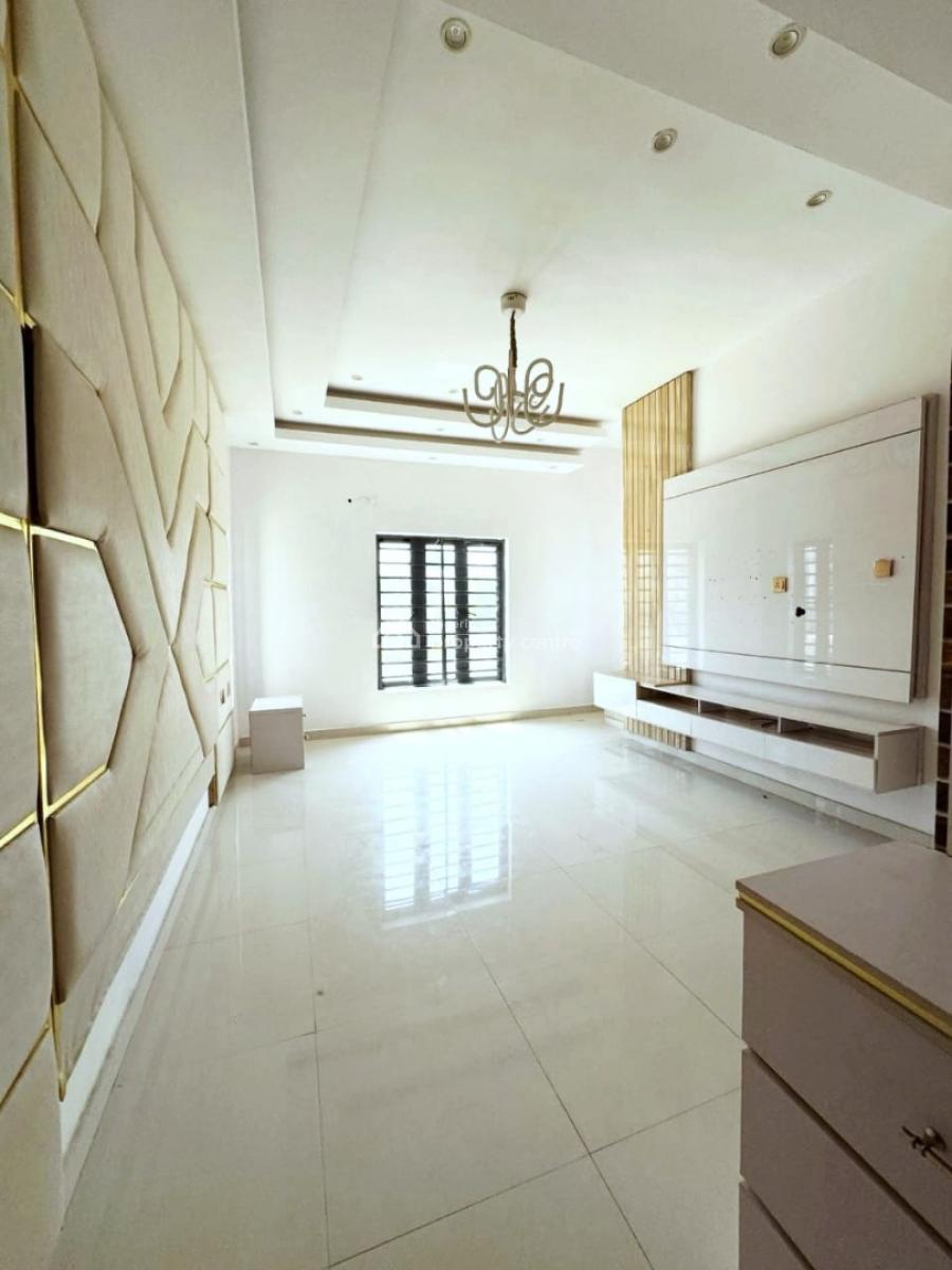 This 4-bedroom Semi-detached House, Ikate Elegushi, Lekki, Lagos, Semi-detached Duplex for Rent