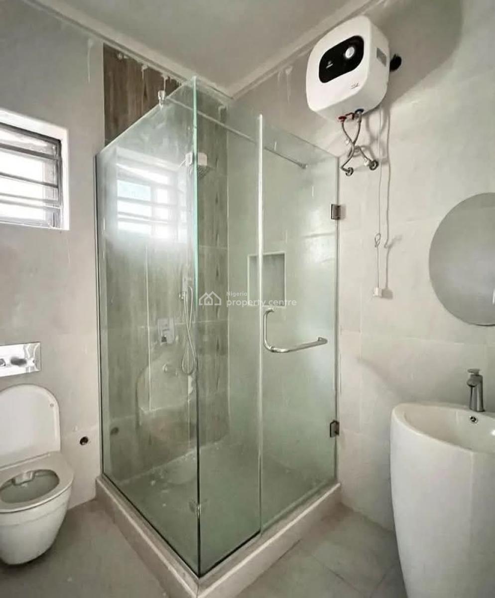 This 4-bedroom Semi-detached House, Ikate Elegushi, Lekki, Lagos, Semi-detached Duplex for Rent