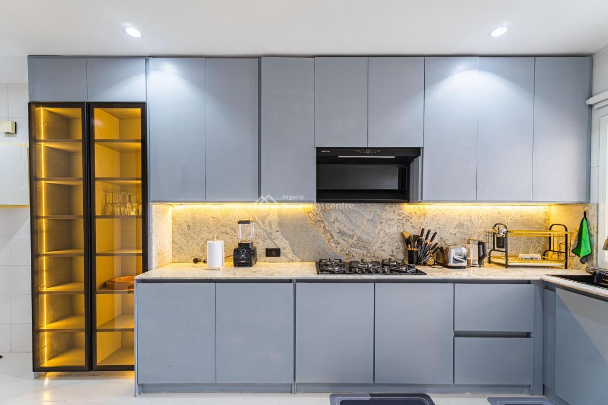 Exclusively Furnished 3 Bedroom Apartment, Old Ikoyi, Ikoyi, Lagos, Flat / Apartment for Rent