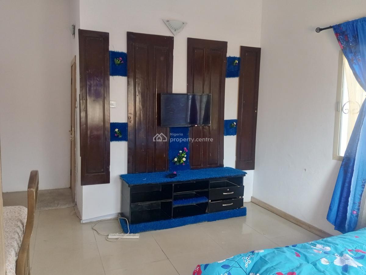 a Nice Furnished Luxury Room in a 3 Bedroom Flat, Freedom close, Begin jeffery plazac By Kilimanjaro, Ajiwe 3 ajah ajah, Ajiwe, Ajah, Lagos, Self Contain (single Rooms) Short Let