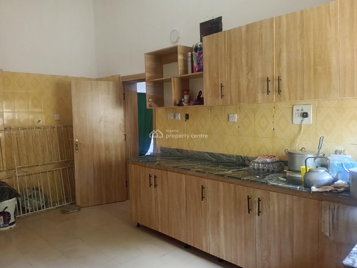a Nice Furnished Luxury Room in a 3 Bedroom Flat, Freedom close, Begin jeffery plazac By Kilimanjaro, Ajiwe 3 ajah ajah, Ajiwe, Ajah, Lagos, Self Contain (single Rooms) Short Let