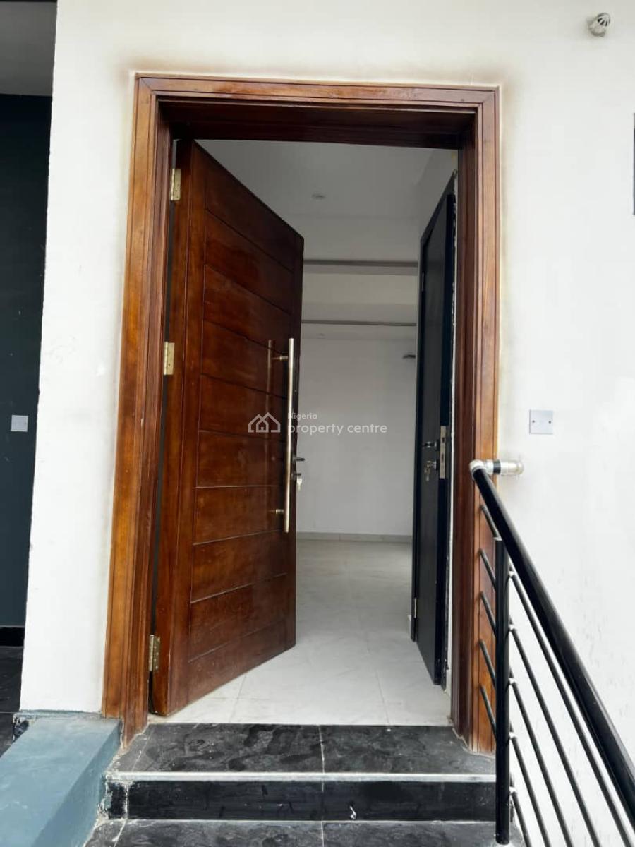 2 Bedroom Apartment in an Estate, Ajah, Lagos, Terraced Duplex for Sale