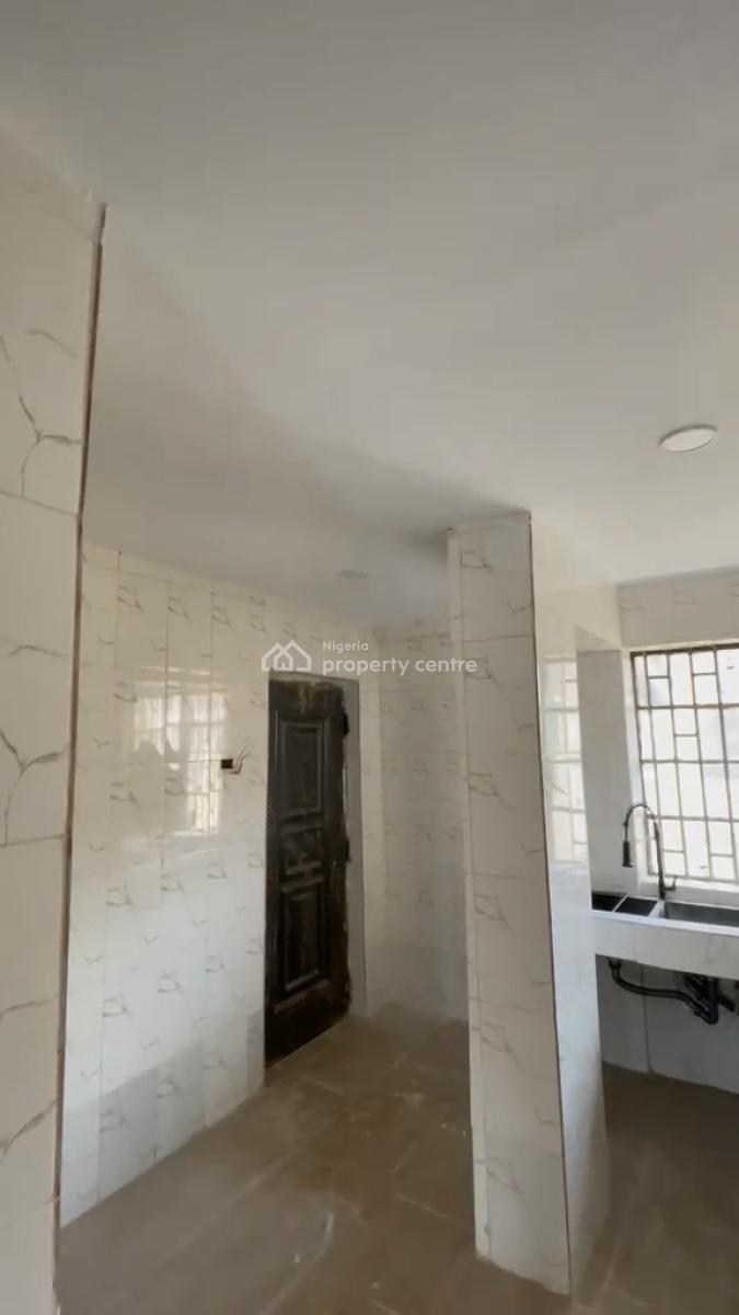 Spacious, Lovely 3 Bedroom Apartment, Oregun, Ikeja, Lagos, Flat / Apartment for Rent