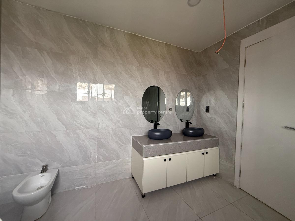 5 Bedroom Detached Available, Osapa, Lekki, Lagos, Detached Duplex for Sale