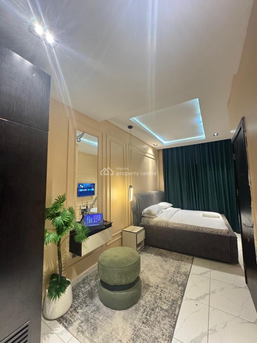 Beautiful 1 Bedroom Duplex Available, Lekki Phase 1, Lekki, Lagos, Flat / Apartment Short Let