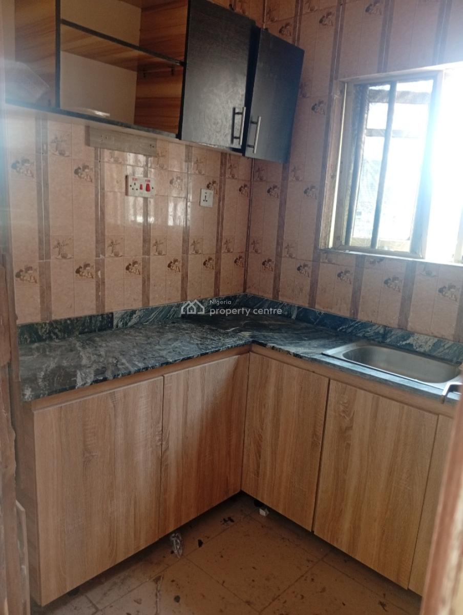 Executive 2 Bedrooms Flat, Abijack Street, Alagbole, Via Ojodu Berger, Ojodu, Lagos, Flat / Apartment for Rent