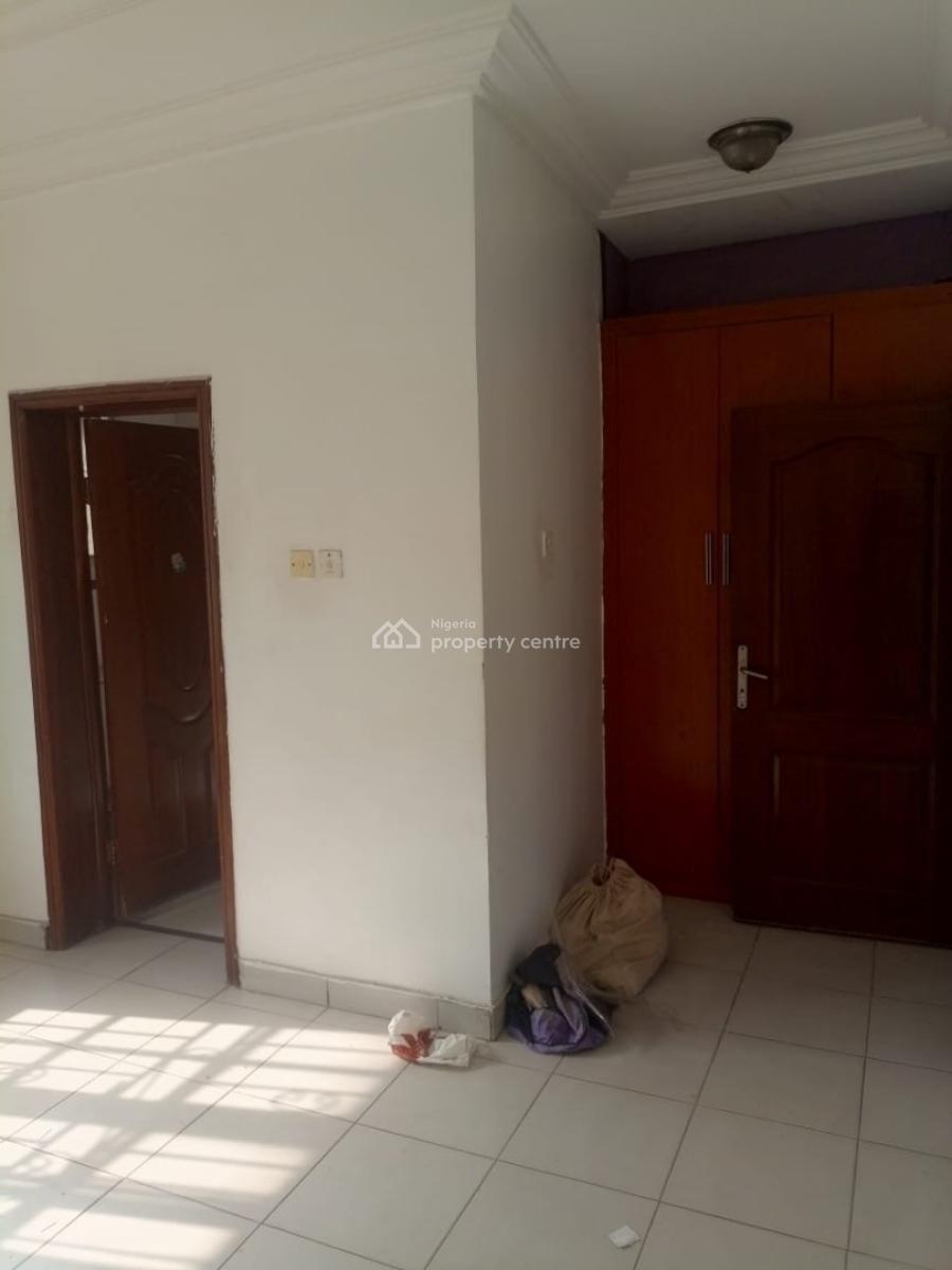 Luxury 3 Bedroom Apartment, Gra Phase 2, Magodo, Lagos, Flat / Apartment for Rent