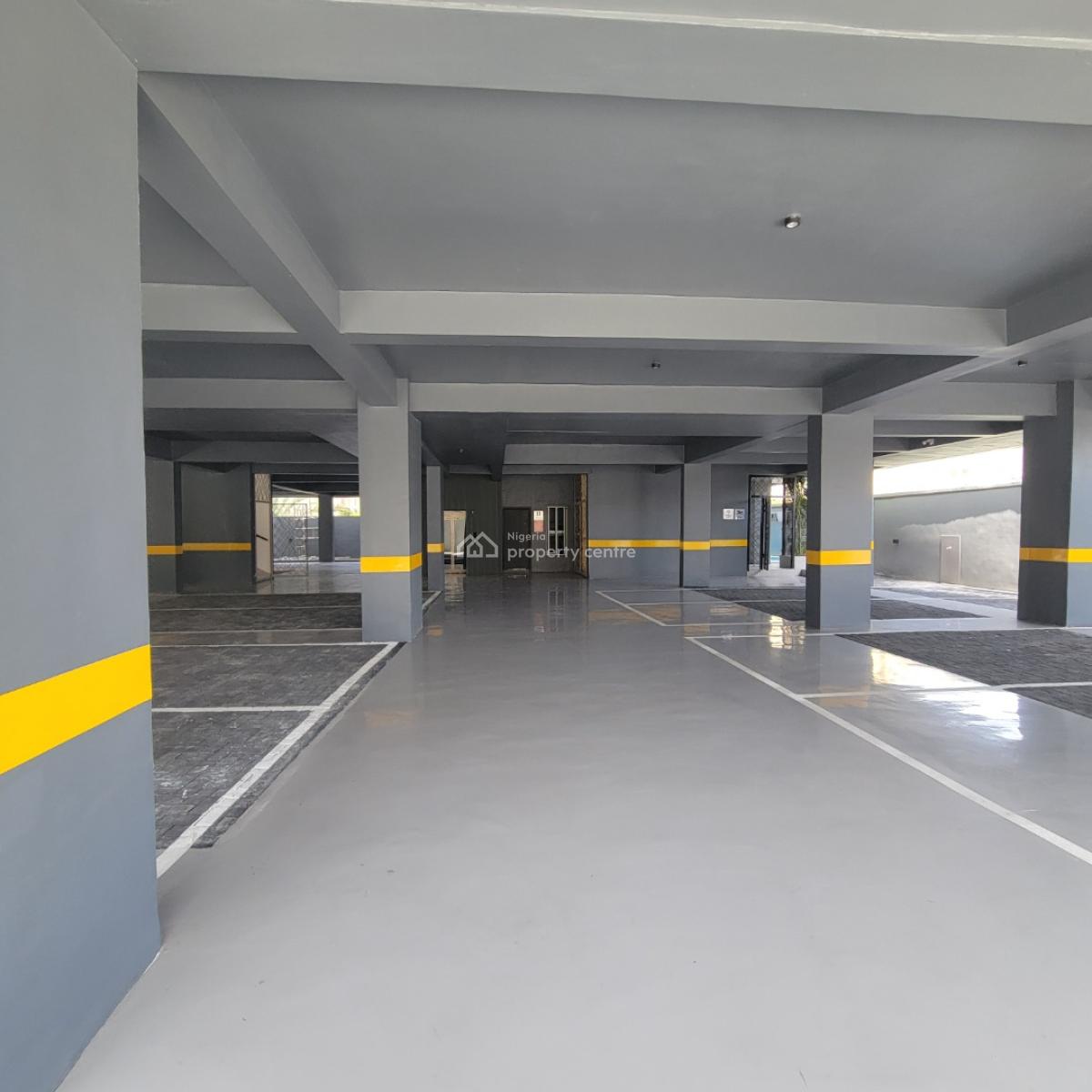 Exquisite 2bedroom Apartment with a Pool and Gym Elevator, Lekki Phase 1, Lekki, Lagos, Flat / Apartment for Sale