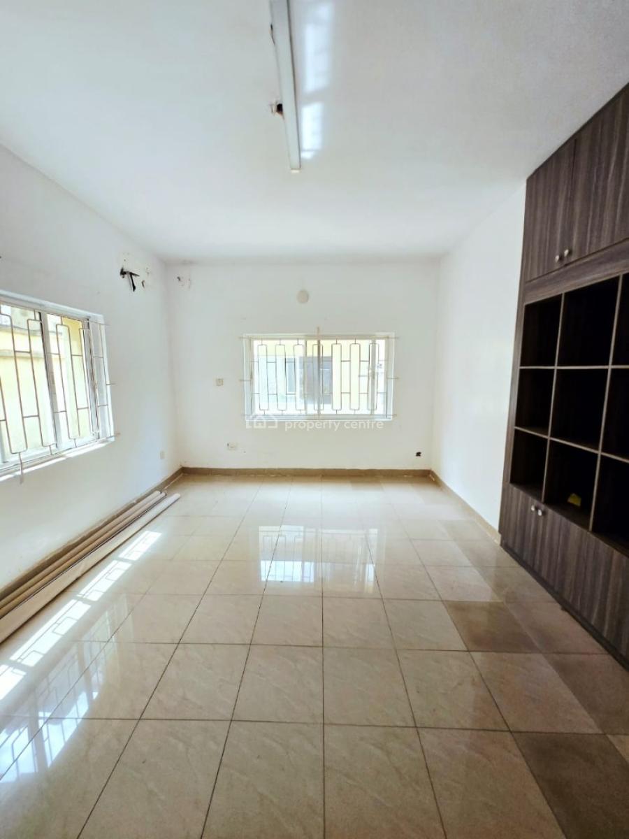 Spacious 8 Rooms Office Building with 2 Room Bq, Ikoyi, Lagos, Office Space for Rent