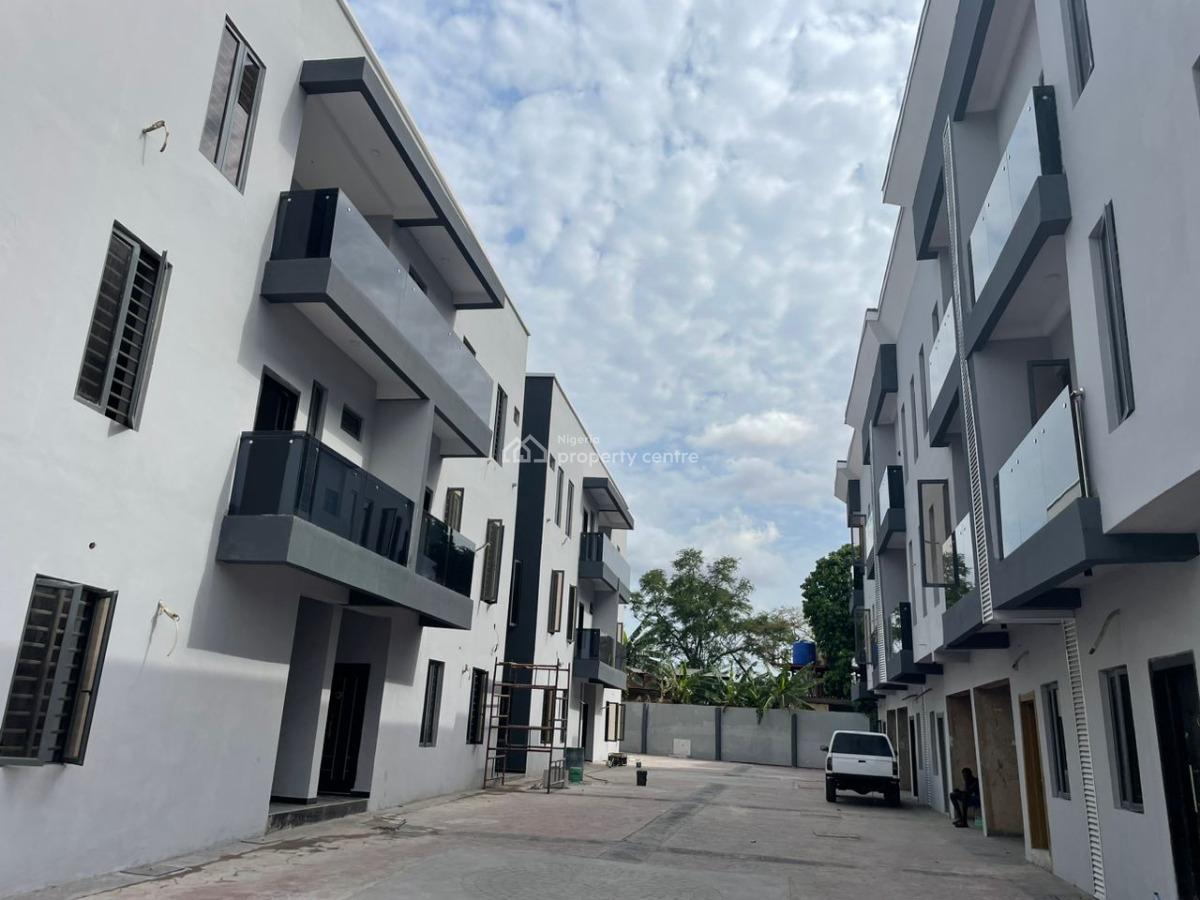 a 4bedroom Terrace Duplex with Bq, Shonibare Estate, Ikeja Gra, Ikeja, Lagos, Flat / Apartment for Rent