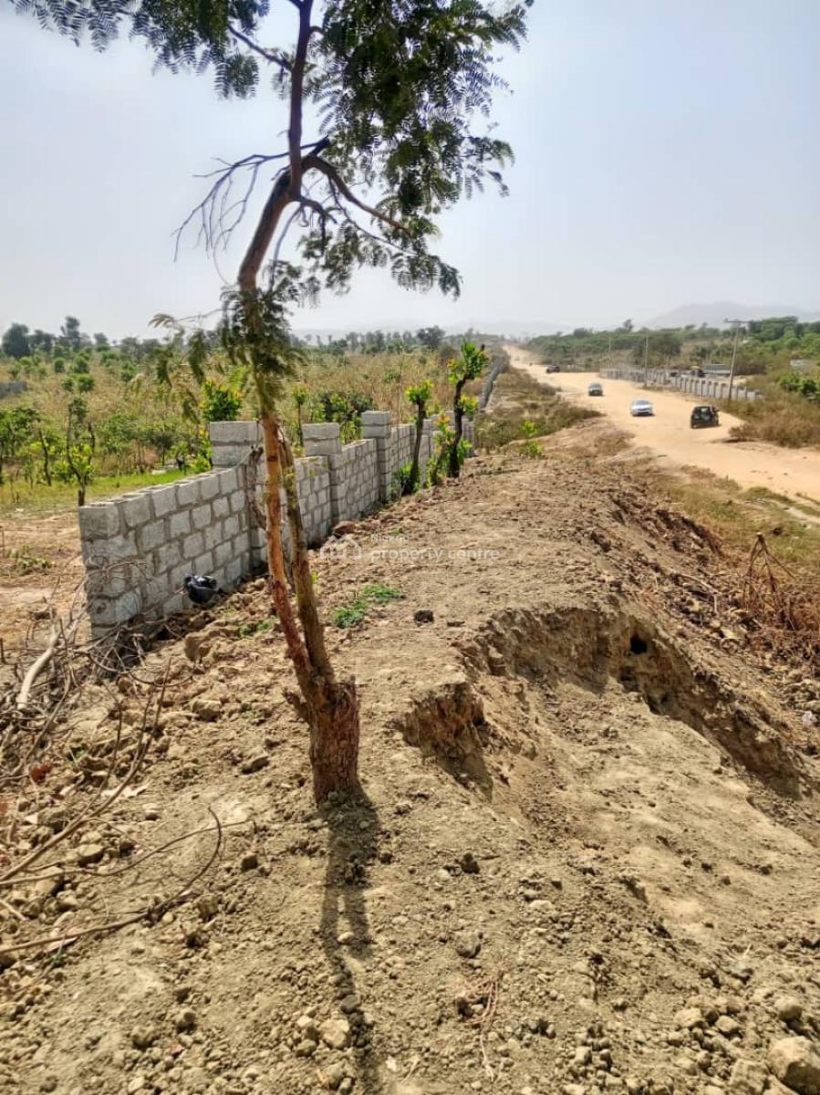 1000sqm Estate Residential Plot for 6 Units of 3 Bedroom Flat, By Kuje Ultra Modern Market By Entrance of Pegi Road, Kuje, Abuja, Residential Land for Sale