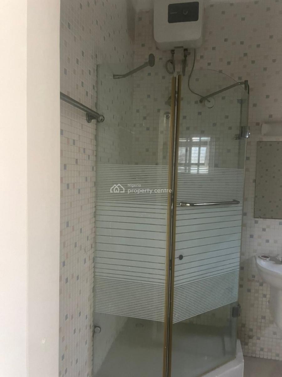 3 Bedroom Semi Furnished Flat, Lekki Phase 1, Lekki, Lagos, House for Rent