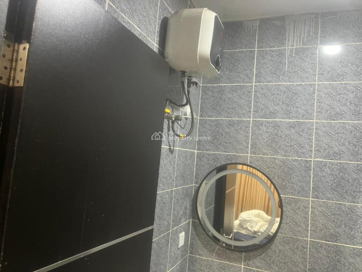 Luxury 1 Bedroom Apartment; Mini Flat, Lekki Phase 1, Lekki, Lagos, Mini Flat (room and Parlour) for Rent