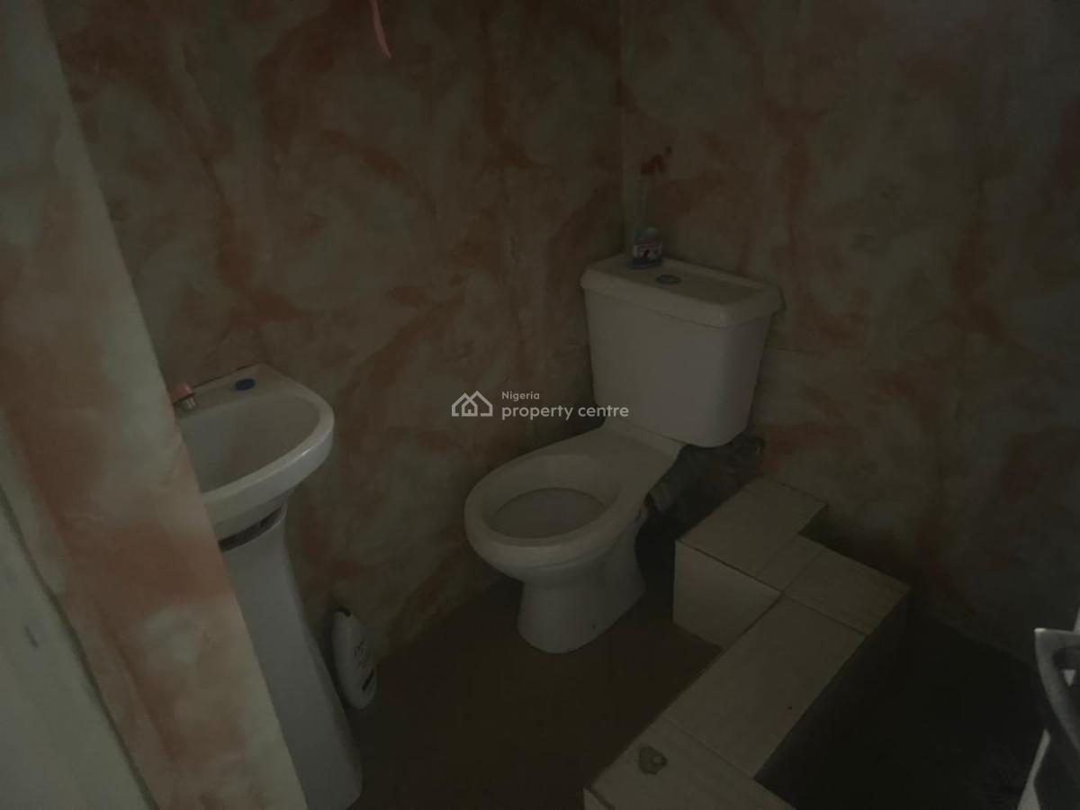 2 Bedroom Apartment, Lekki Phase 1, Lekki, Lagos, Flat / Apartment for Rent