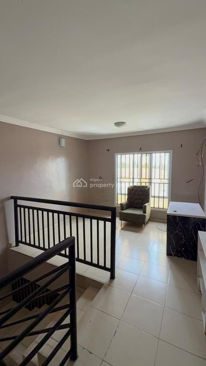 Clean 3 Bedroom Terraced Duplex with Bq, Southpointe Estate, Orchid Road, Lekki, Lagos, Terraced Duplex for Rent
