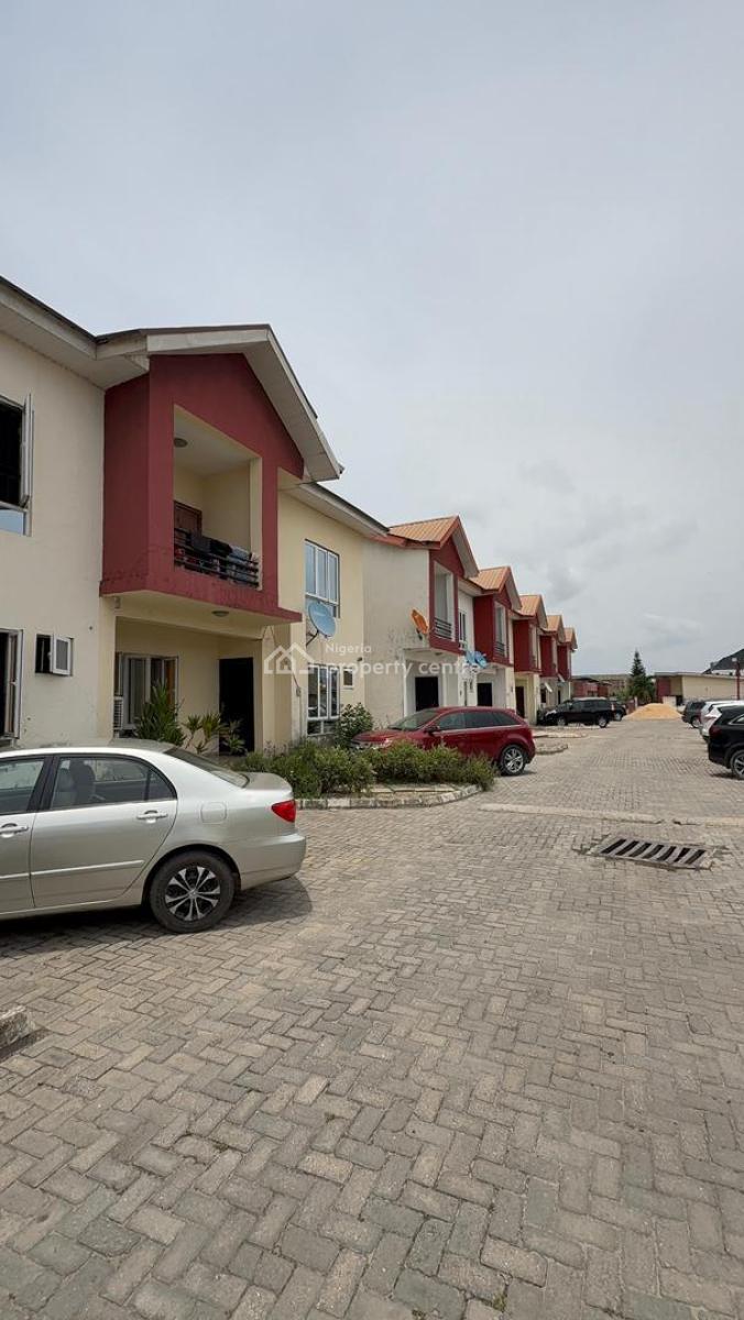 Clean 3 Bedroom Terraced Duplex with Bq, Southpointe Estate, Orchid Road, Lekki, Lagos, Terraced Duplex for Rent