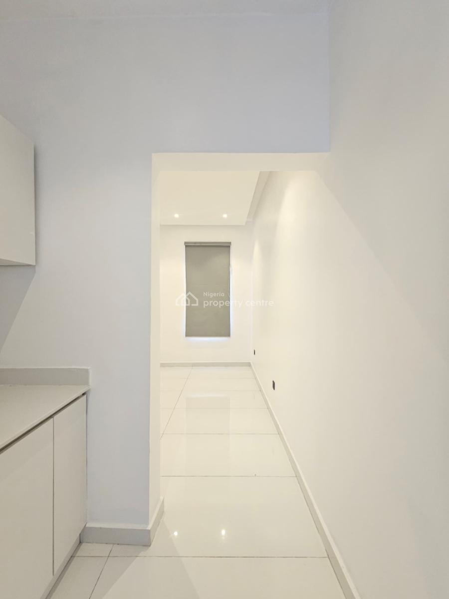 5 Bedroom Detached Triplex ( Without Furniture), Ologolo, Lekki, Lagos, House for Sale