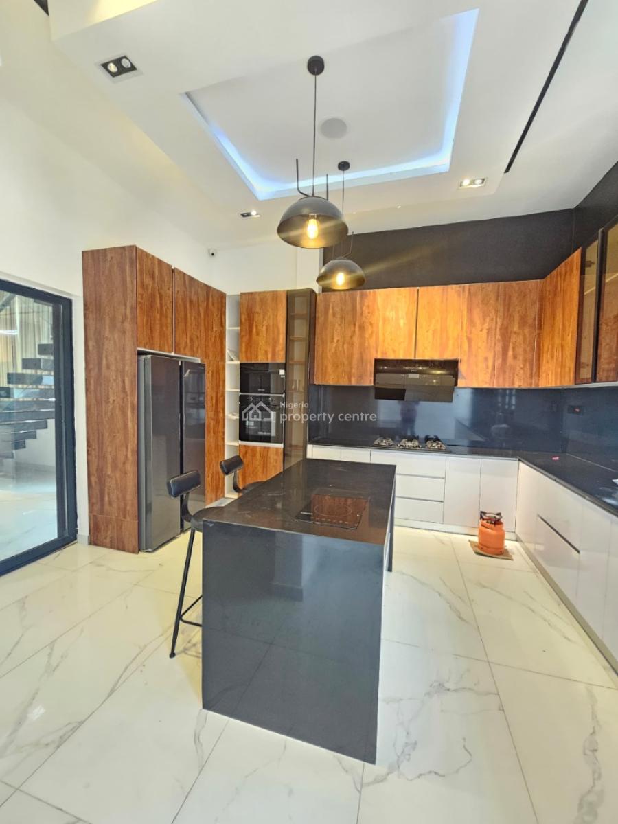 5 Bedroom Detached Triplex ( Without Furniture), Ologolo, Lekki, Lagos, House for Sale