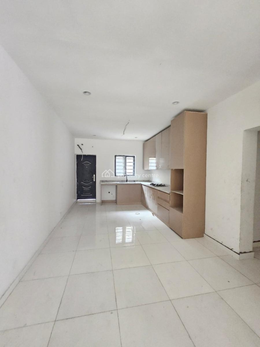 2 Bedroom Apartment, Ologolo, Lekki, Lagos, Flat / Apartment for Sale