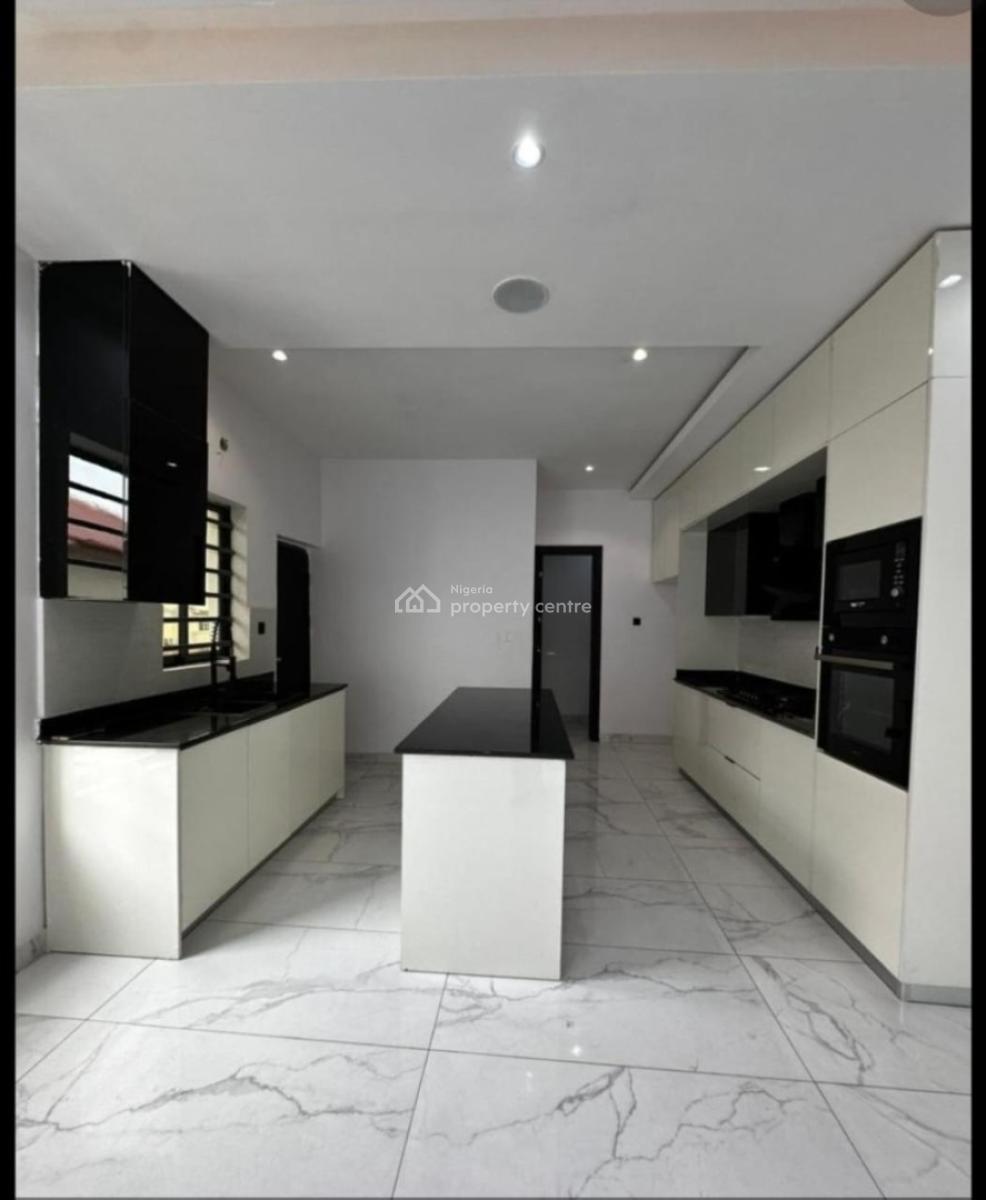 New Tastefully Finished 3-bedroom Serviced Apartment with Bq., Lekki Phase 1, Lekki, Lagos, House for Rent