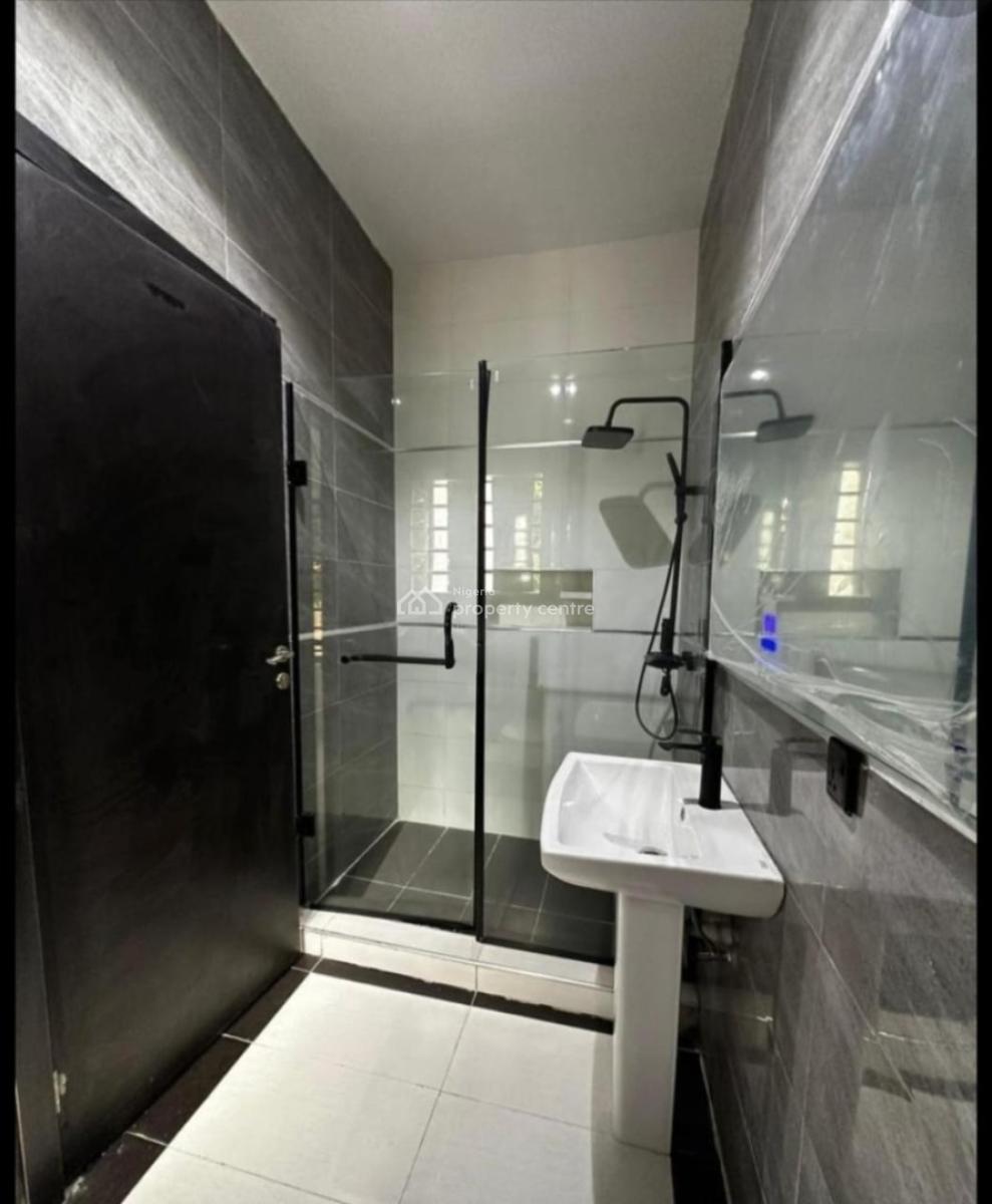 New Tastefully Finished 3-bedroom Serviced Apartment with Bq., Lekki Phase 1, Lekki, Lagos, House for Rent