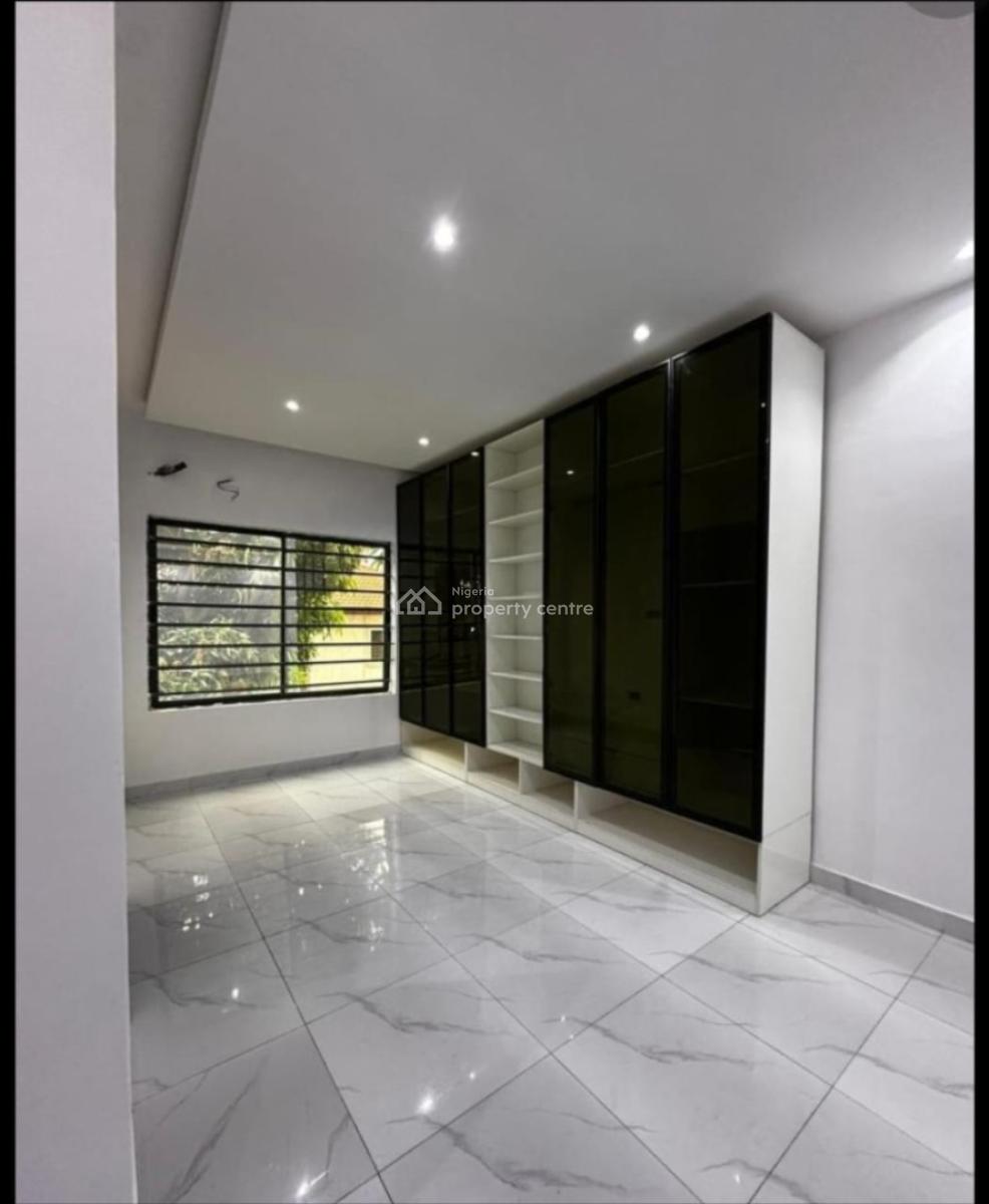 New Tastefully Finished 3-bedroom Serviced Apartment with Bq., Lekki Phase 1, Lekki, Lagos, House for Rent