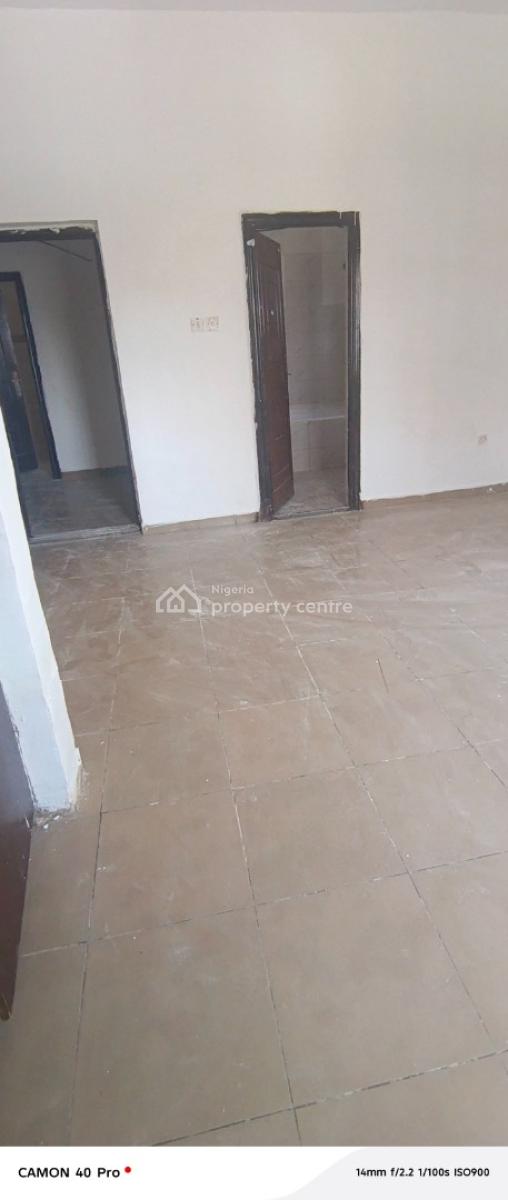 a Self Contain Sharing Kitchen with One Person, Kazeem Eletu Street, Osapa, Lekki, Lagos, Self Contain (single Rooms) for Rent