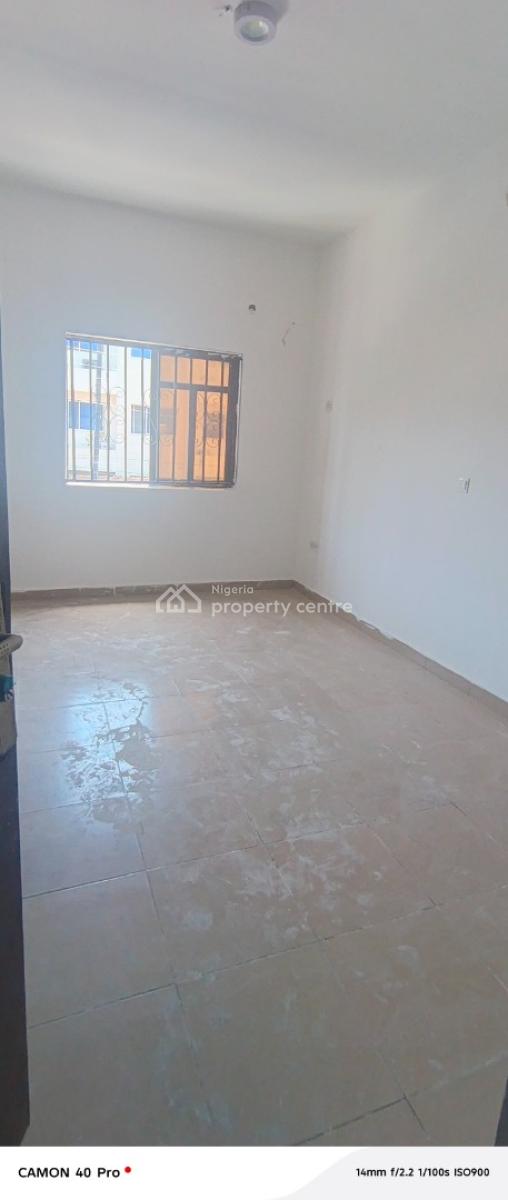 a Self Contain Sharing Kitchen with One Person, Kazeem Eletu Street, Osapa, Lekki, Lagos, Self Contain (single Rooms) for Rent