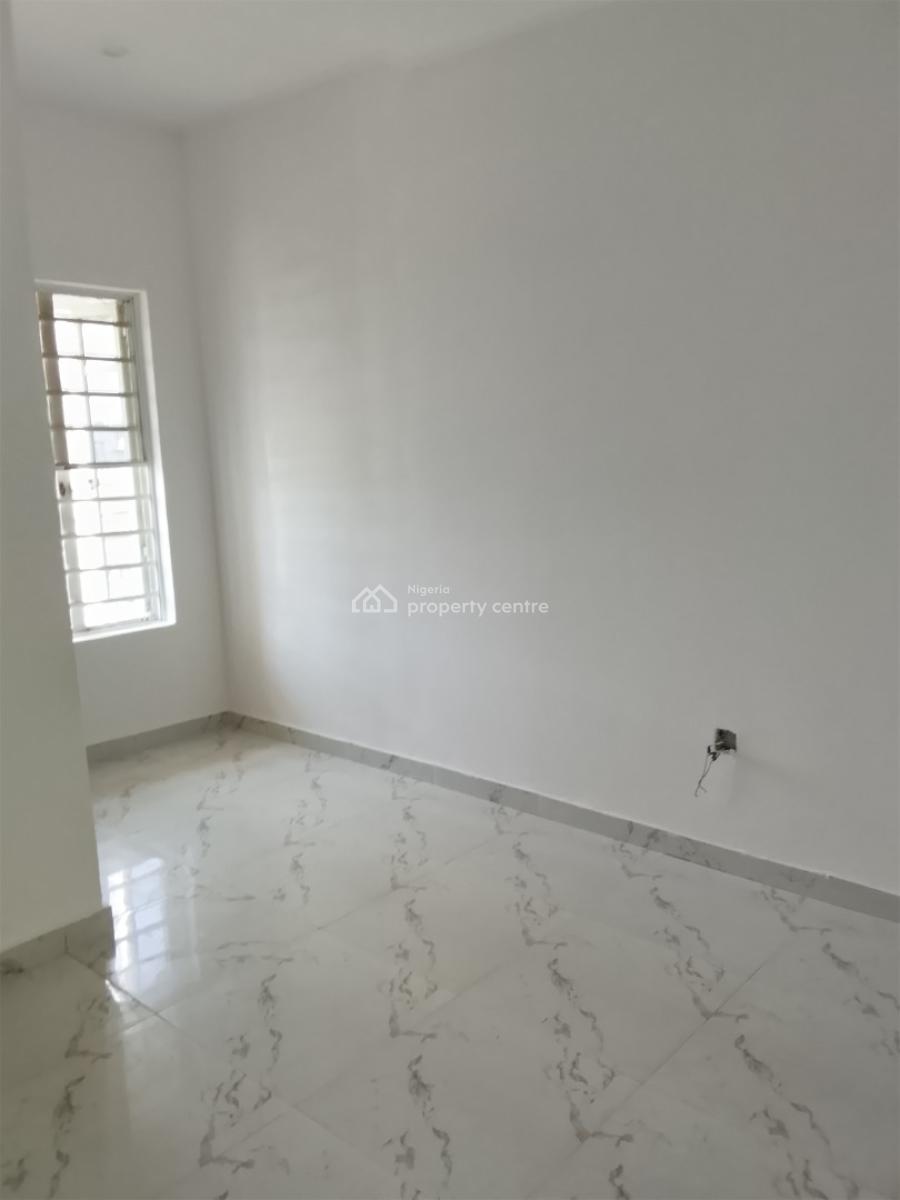 Well Maintained 2 Bedroom Flat, Ologunfe, Awoyaya, Ibeju Lekki, Lagos, Flat / Apartment for Rent