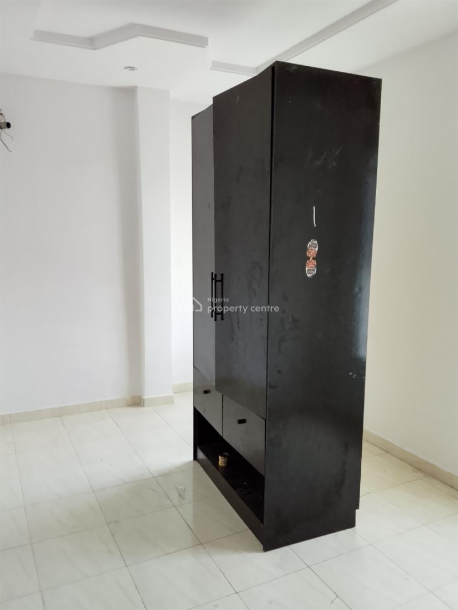 Well Maintained 2 Bedroom Flat, Ologunfe, Awoyaya, Ibeju Lekki, Lagos, Flat / Apartment for Rent