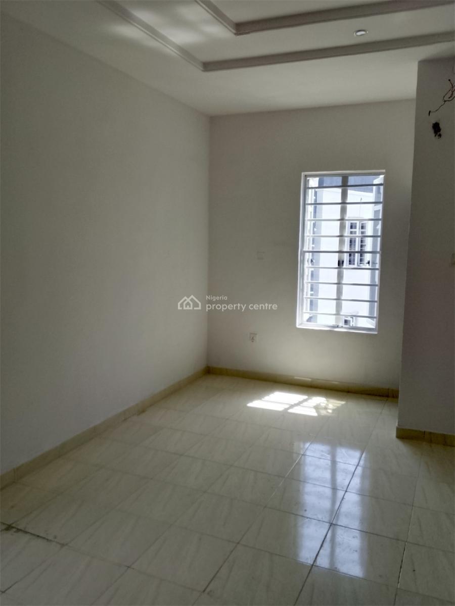 Well Maintained 2 Bedroom Flat, Ologunfe, Awoyaya, Ibeju Lekki, Lagos, Flat / Apartment for Rent