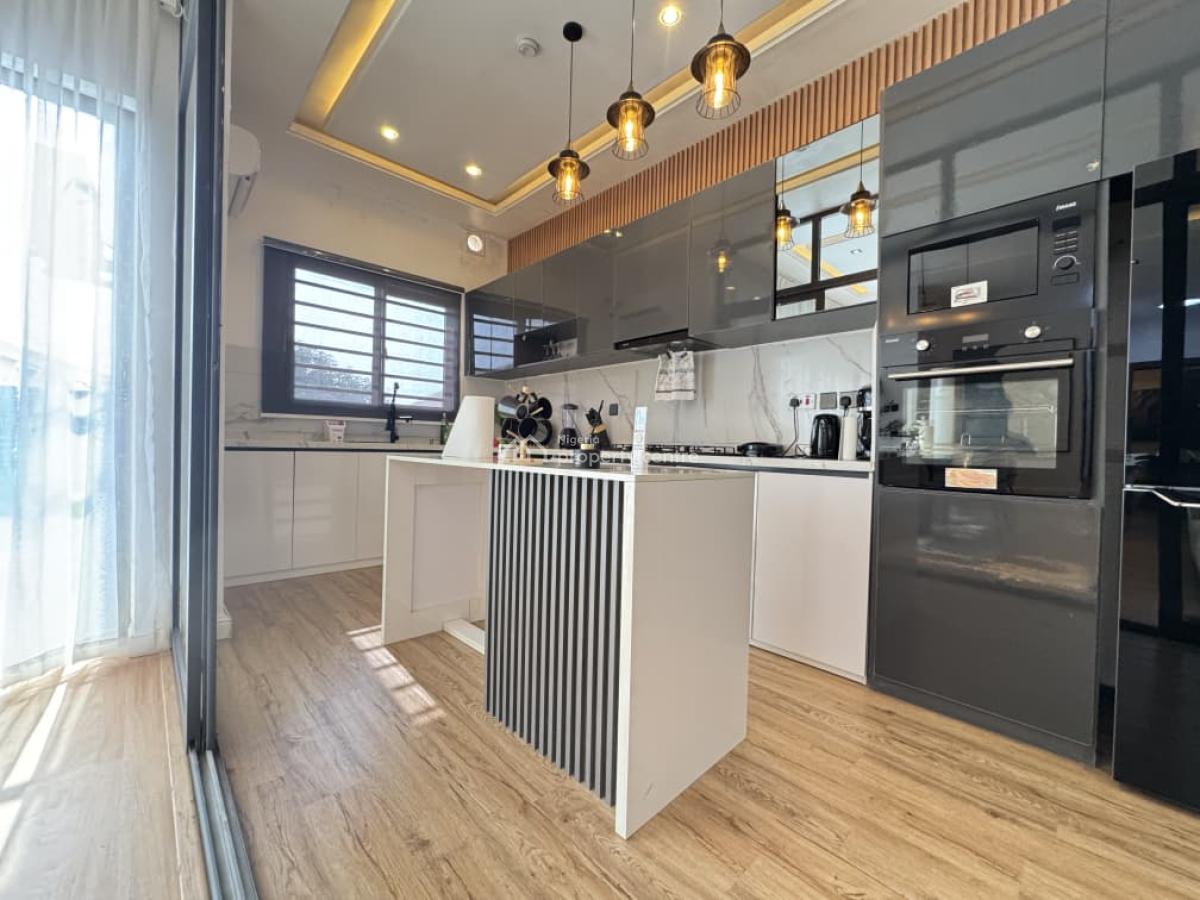 Luxury Furnished 3 Bedroom with Pool and Ps5, Lekki Phase 1, Lekki, Lagos, Flat / Apartment Short Let