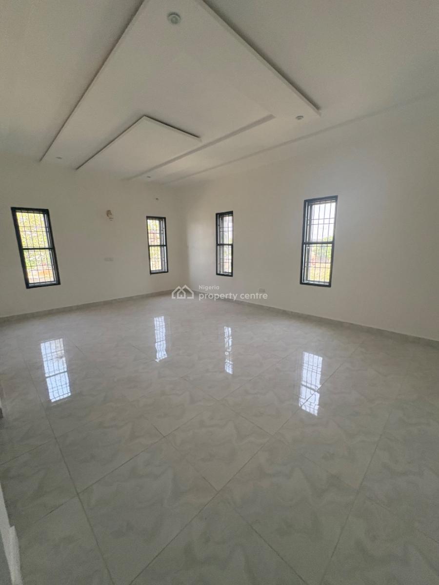 6-bedroom Duplex, Lugbe District, Abuja, Detached Duplex for Sale