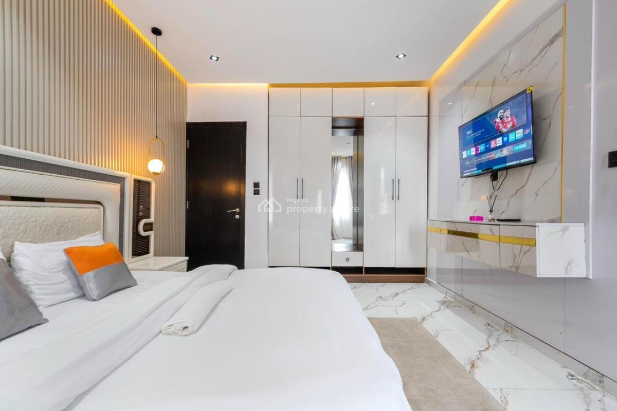 2 Bedroom Maisonette with Wine Bar, Pool and Gym, Lekki Phase 1, Lekki, Lagos, Flat / Apartment Short Let