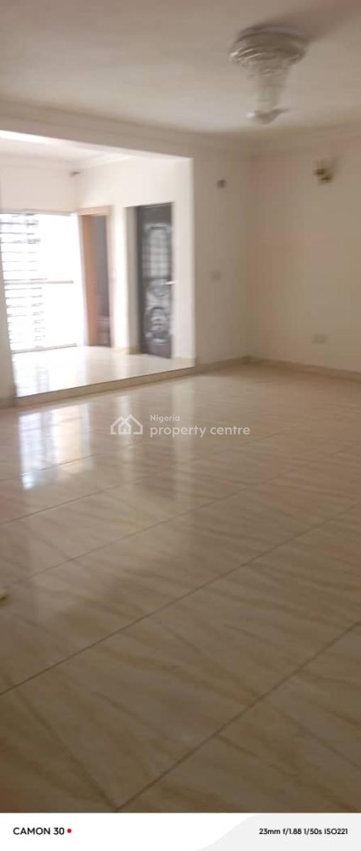 Two (2) Bedroom Apartment, Lekki Phase 1, Lekki, Lagos, Flat / Apartment for Rent
