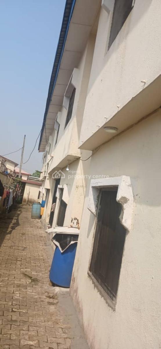Standard Lovely 3-bedroom House, Ado, Ajah, Lagos, Block of Flats for Sale