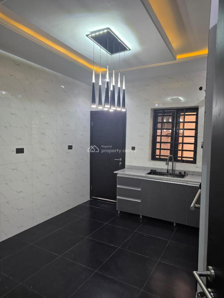 Beautiful 5 Bedroom Terraced Duplex, Ajao Estate Off Airport Road, Ikeja, Lagos, Terraced Duplex for Sale