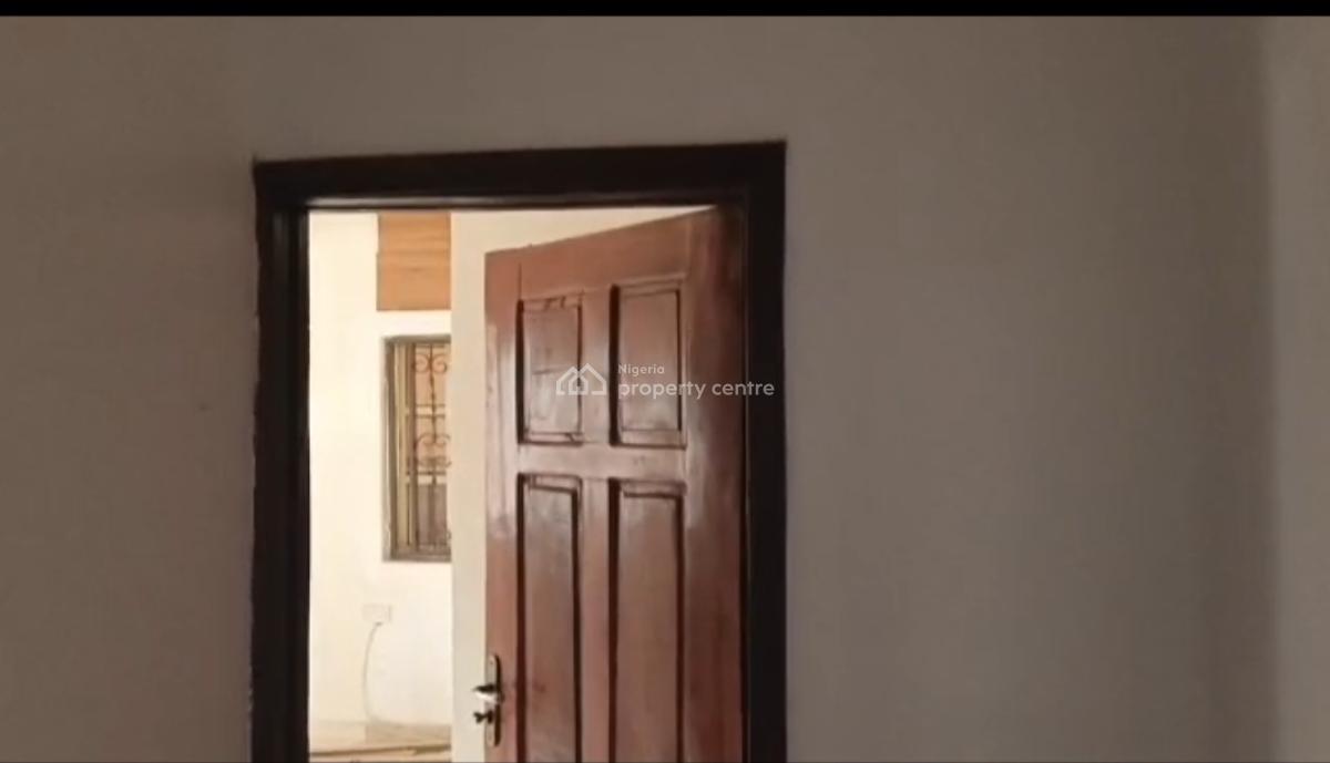Decent 3 Bedrooms Flat Upstairs All Rooms Ensuite, Gra Phase 2, Magodo, Lagos, House for Rent