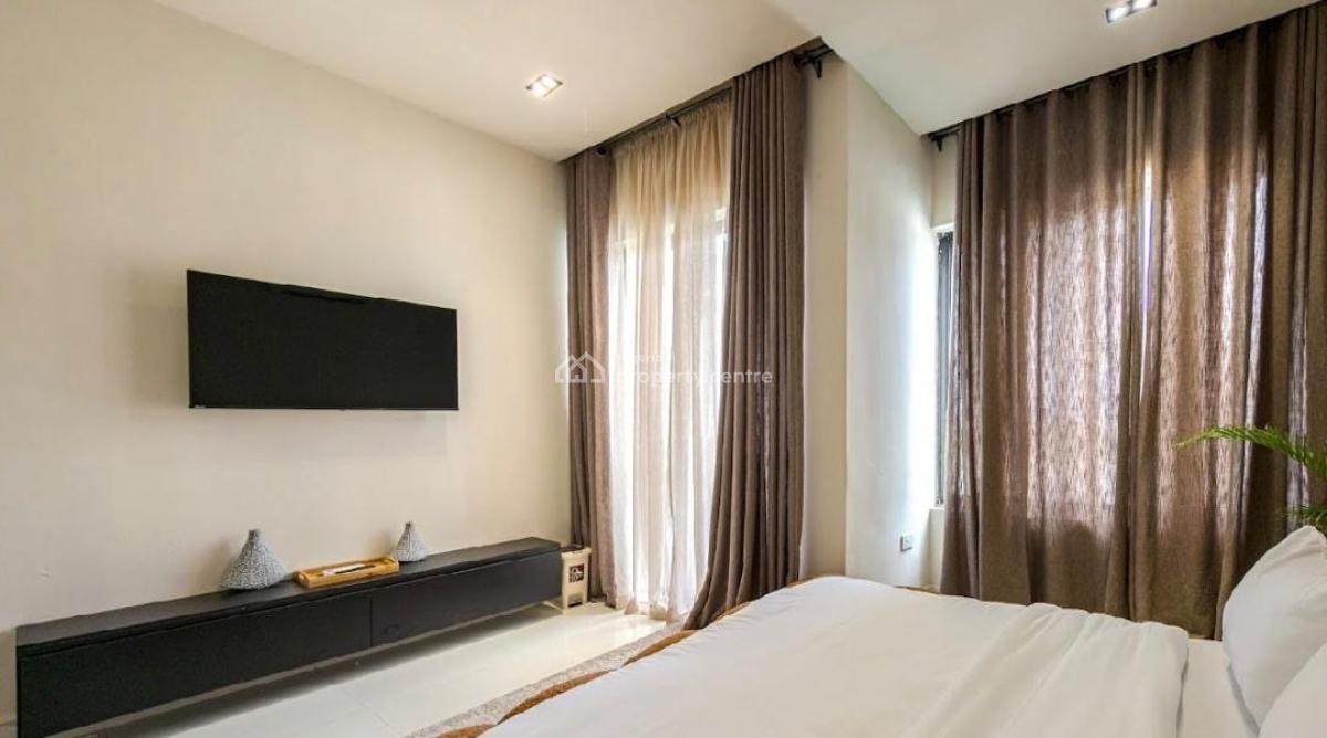 New 1 Bedroom Apartment with Pool and Ps5 in a Serene Estate, Lekki Phase 1, Lekki, Lagos, Flat / Apartment Short Let