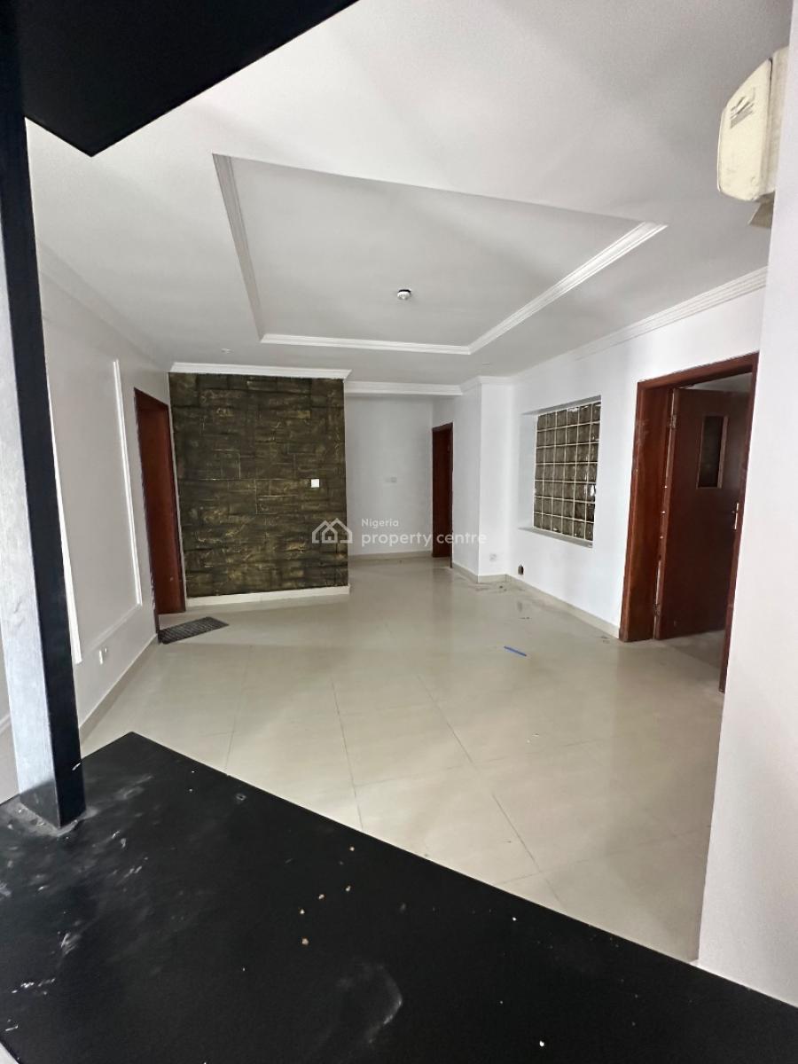 Nice 3 Bedroom Apartment with Bq, Castle and Temple Drive, Lekki Phase 1, Lekki, Lagos, Flat / Apartment for Rent