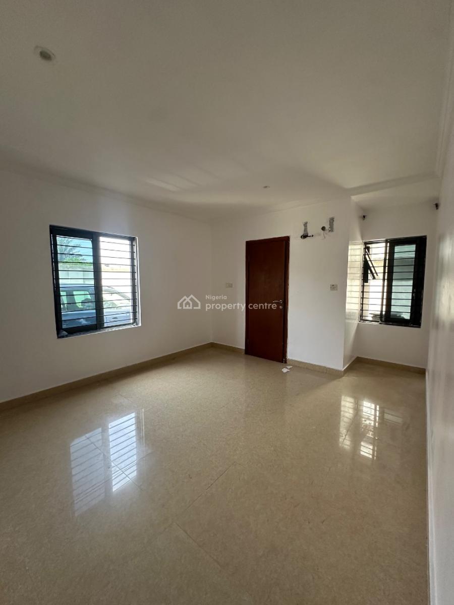 Nice 3 Bedroom Apartment with Bq, Castle and Temple Drive, Lekki Phase 1, Lekki, Lagos, Flat / Apartment for Rent