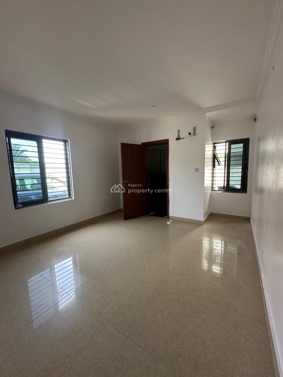 Nice 3 Bedroom Apartment with Bq, Castle and Temple Drive, Lekki Phase 1, Lekki, Lagos, Flat / Apartment for Rent