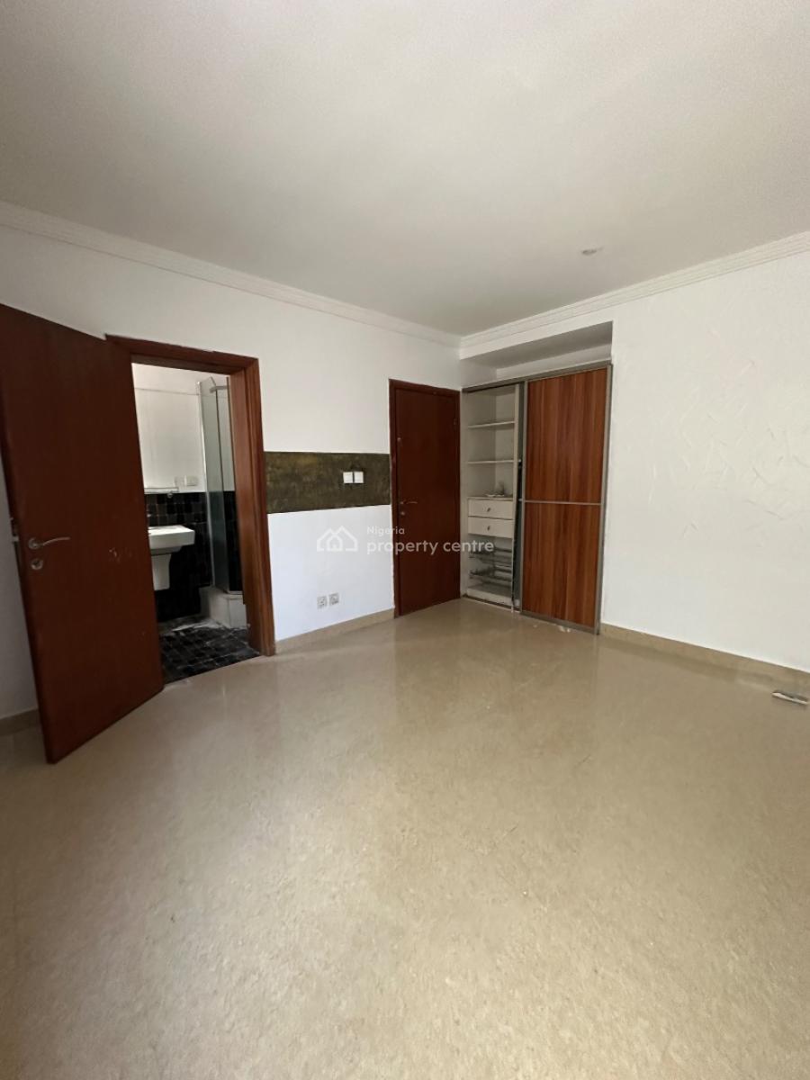 Nice 3 Bedroom Apartment with Bq, Castle and Temple Drive, Lekki Phase 1, Lekki, Lagos, Flat / Apartment for Rent